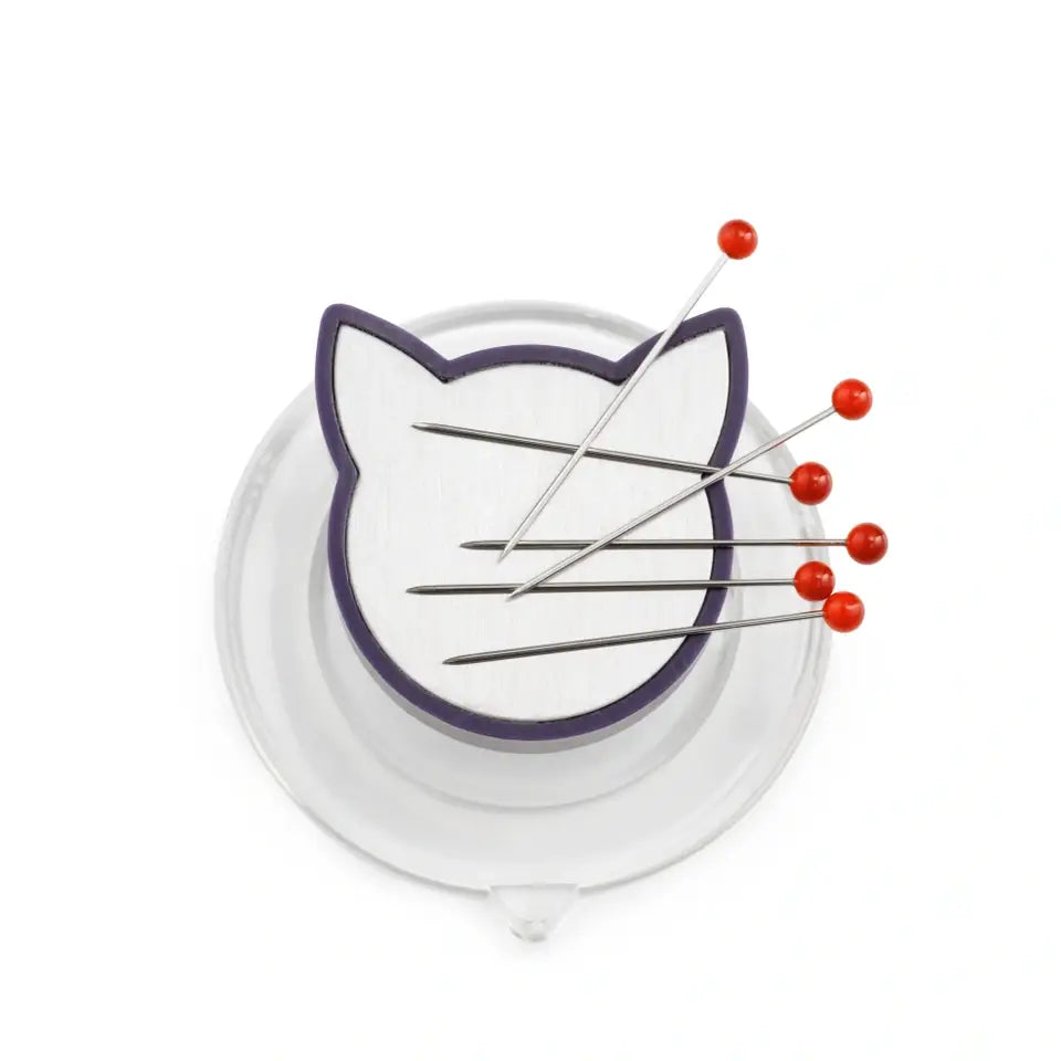 Magnetic Pincushion Cat Prym