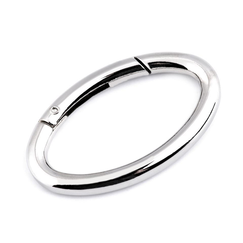 Oval carabiner